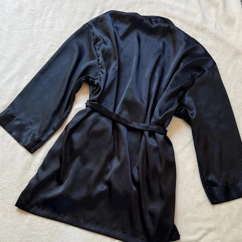Victoria's Secret Black Satin Robe 🖤 - Picture 5 of 6